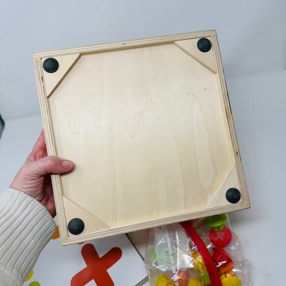 Lovevery Wooden Toddler Peg Pattern Game - Montessori Learning - Picture 8 of 9